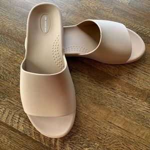 NWOT Okabashi Slide Sandals
